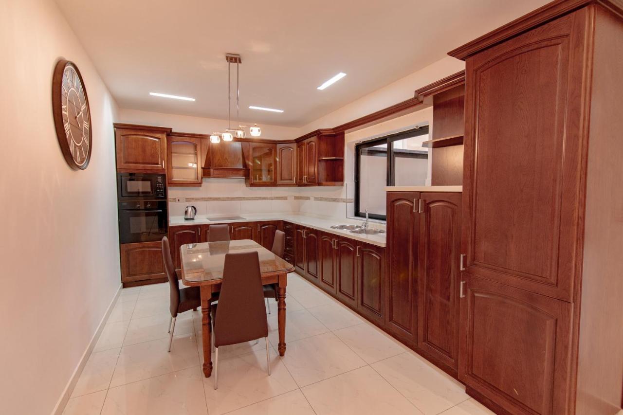 Stylish Corner Maisonette - Sunflower Birkirkara Dış mekan fotoğraf